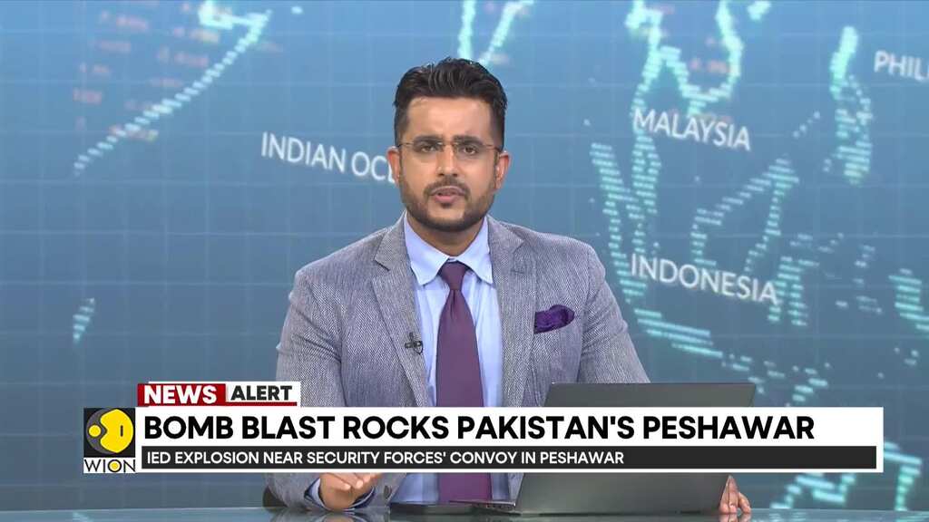 Pakistan: Five injured as blast targets paramilitary troops in Peshawar