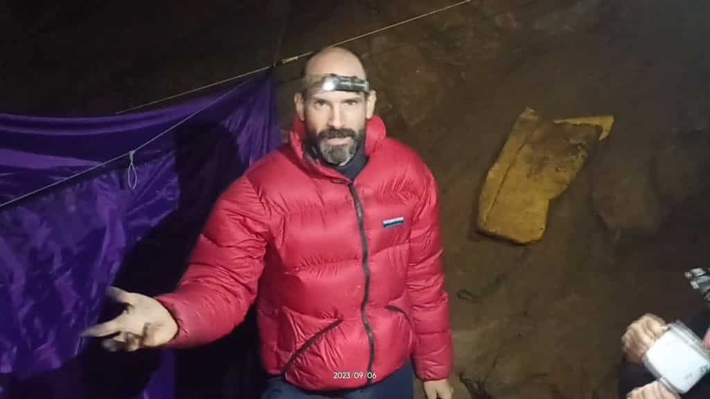 American explorer stuck 3,700 feet deep in Morca Cave rescued after 9 days