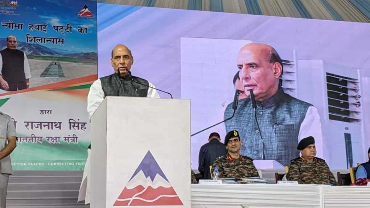 India inaugurates nearly 90 infrastructure projects along LAC India inaugurates nearly 90 infrastructure projects along LAC