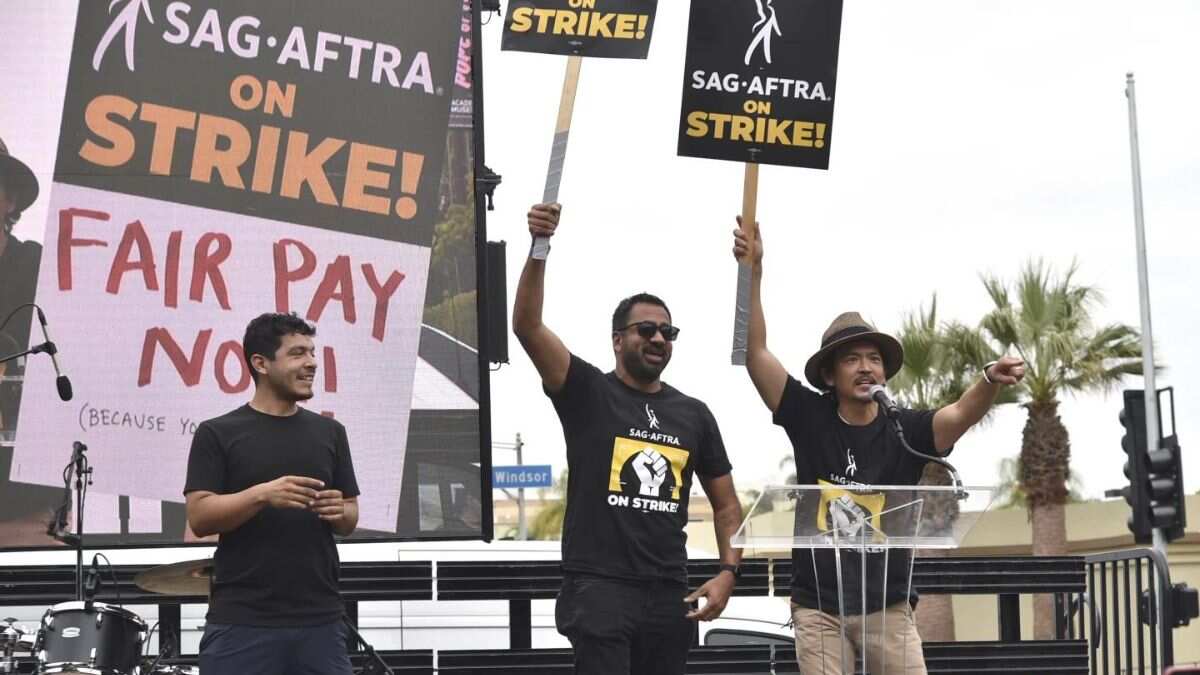 Hope on the horizon! Striking Hollywood writers to resume negotiations with studios next week Hope on the horizon! Striking Hollywood writers to resume negotiations with studios next week