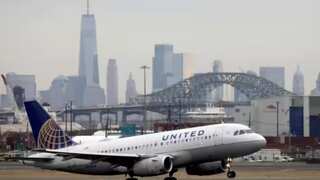 United Airlines flight to Rome plunges 28,000 feet in 10 minutes. Here's what happened