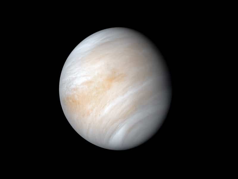 Sulfuric acid-laden Venusian clouds reveal potential for extraterrestrial life: New study