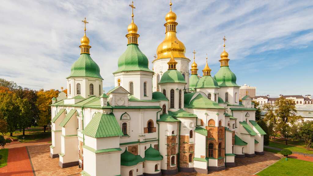 Ukrainian cities Kyiv, Lviv on UNESCO's list of heritage 'in danger'