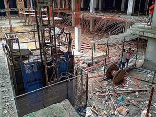 India: Under-construction housing society lift crashes in Greater Noida, killing 8 workers