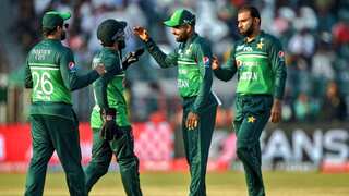 Pakistan reclaim No.1 spot in ICC ODI rankings on dramatic Sunday despite wins for India, South Africa