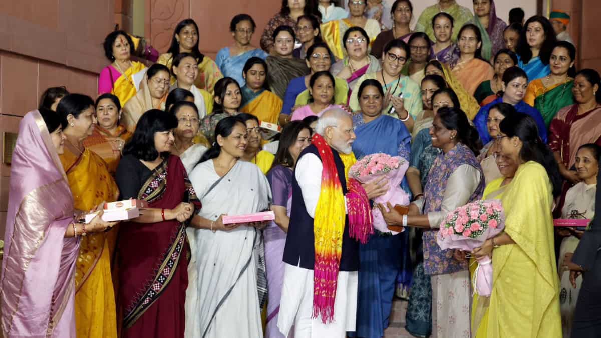 Gladdening to see the torchbearers of change come together to celebrate, says PM Modi