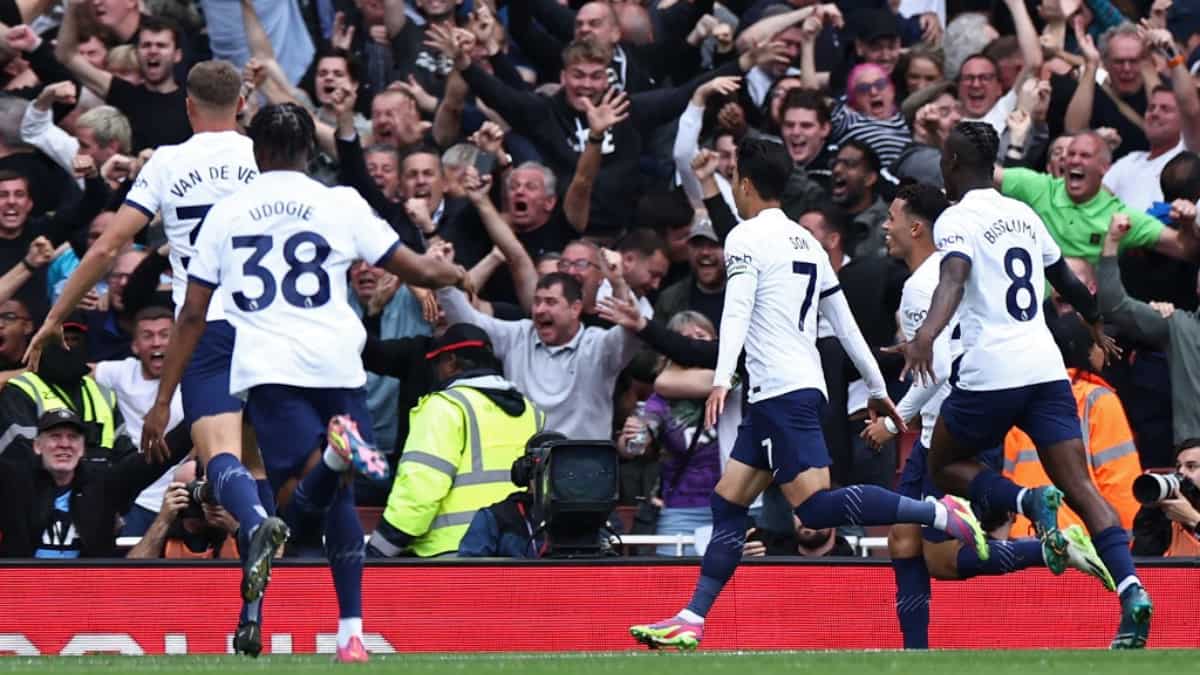 Premier League: Son hits brace as Tottenham draw 2-2 with Arsenal at Emirates Premier League: Son hits brace as Tottenham draw 2-2 with Arsenal at Emirates