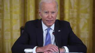 Biden to take part in striking autoworkers' picket line, White House calls it 'historic'