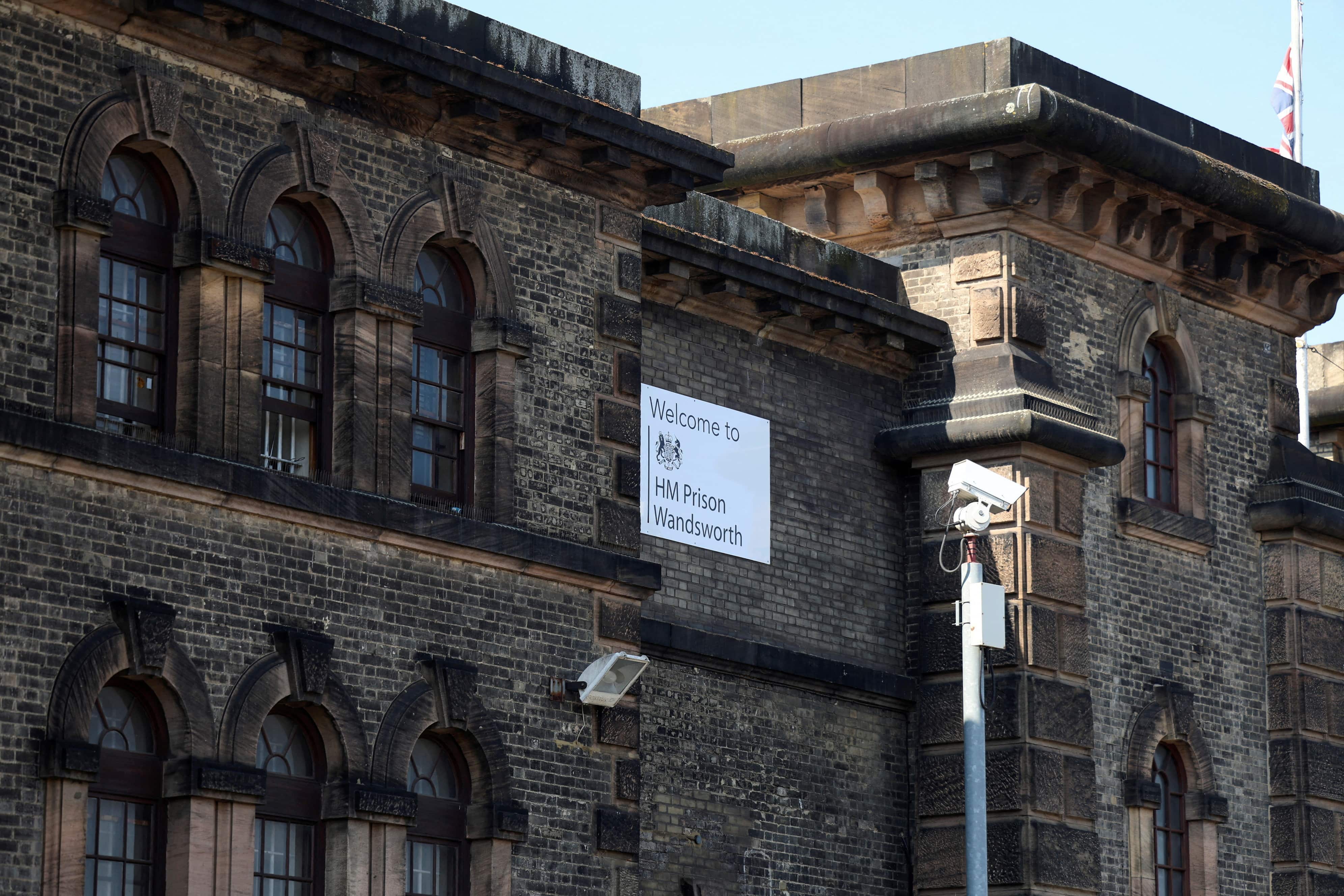 UK to release thousands of prisoners early to avert 'collapse' of overcrowded system