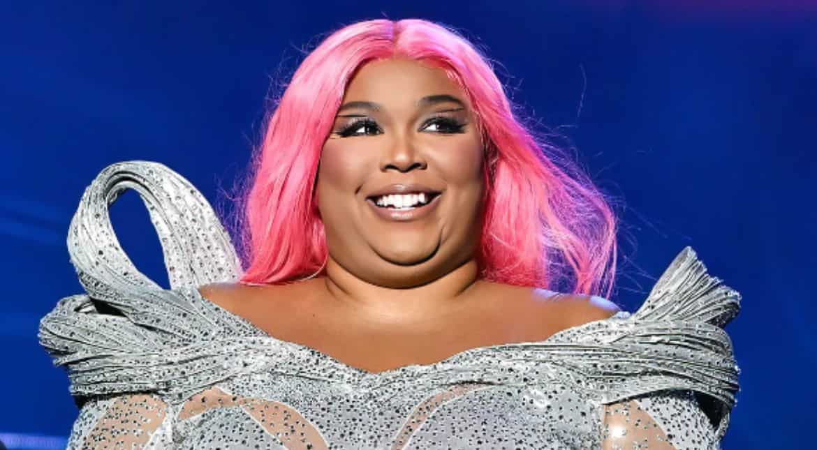 Lizzo not quitting music: Singer clarifies she's not leaving industry Lizzo not quitting music: Singer clarifies she's not leaving industry