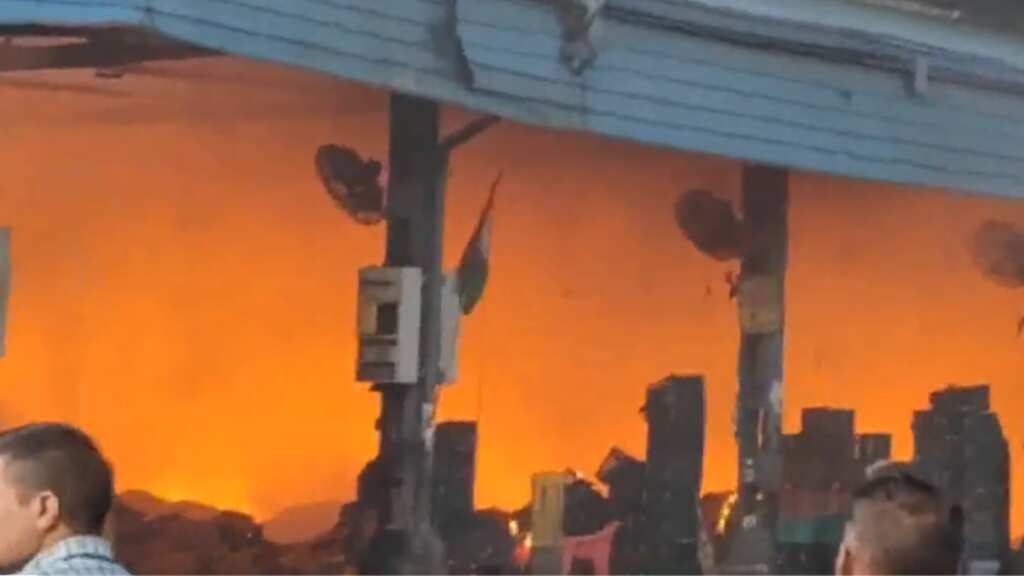 Huge fire breaks out at New Delhi's largest vegetable market