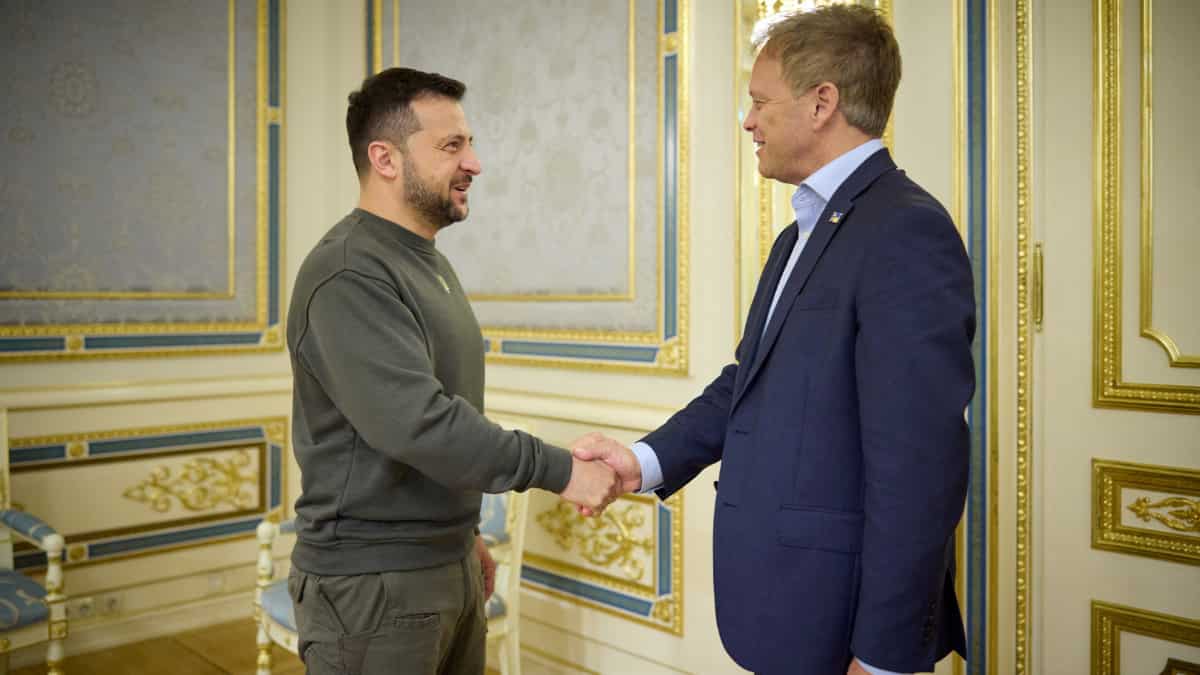 UK PM Sunak says no plan 'here and now' to send military instructors in Ukraine to train troops UK PM Sunak says no plan 'here and now' to send military instructors in Ukraine to train troops