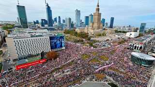 'Big change is coming': Poland oppn gives rallying cry in Warsaw as thousands gather