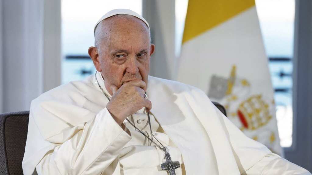 Pope Francis says Catholic Church can bless same-sex unions on 'case-by-case basis', amid tussle