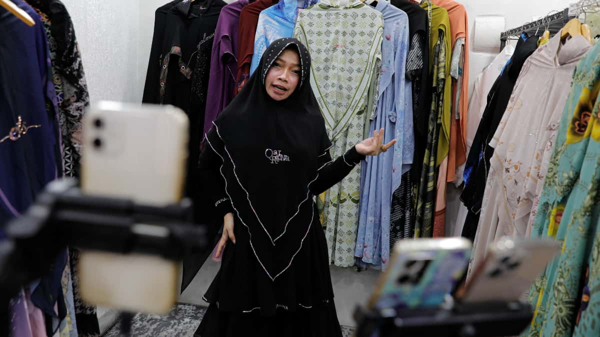 TikTok to stop e-commerce transactions in Indonesia after ban TikTok to stop e-commerce transactions in Indonesia after ban