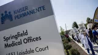 US healthcare crisis: More than 75,000 workers at Kaiser Permanente launch strike in largest such action