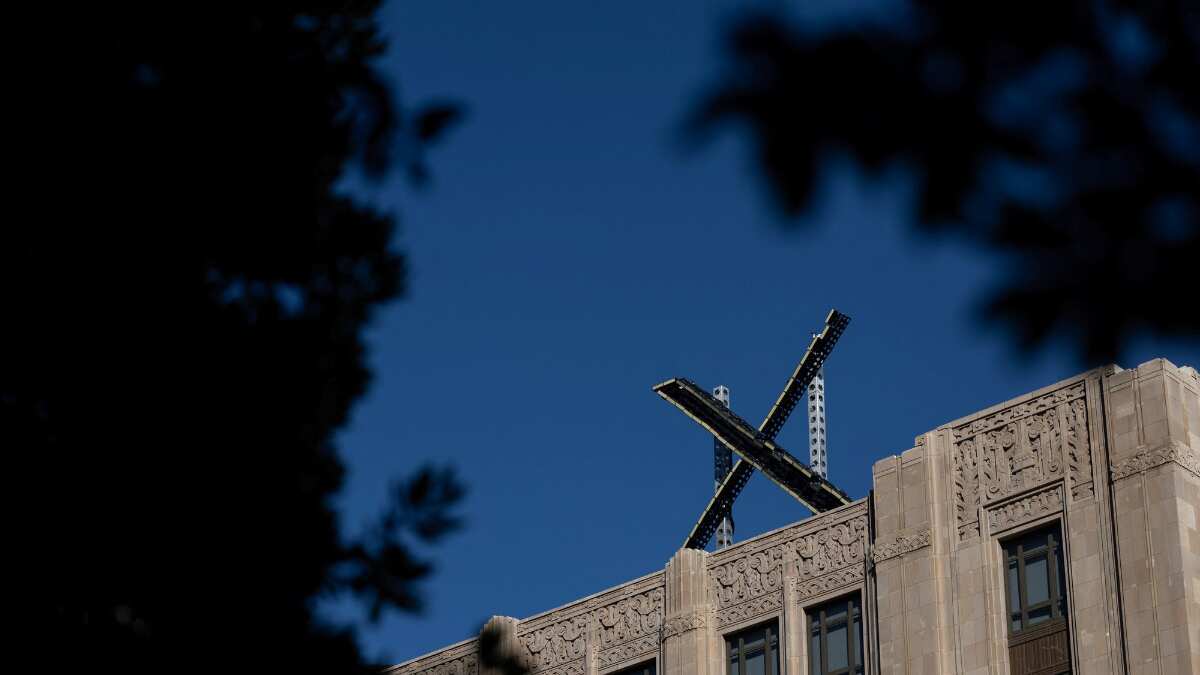 Elon Musk’s X, formerly Twitter, strips headlines from news story links for ‘aesthetics’