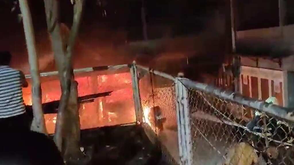 At least 7 killed, 40 injured in deadly building fire in Mumbai's Goregaon