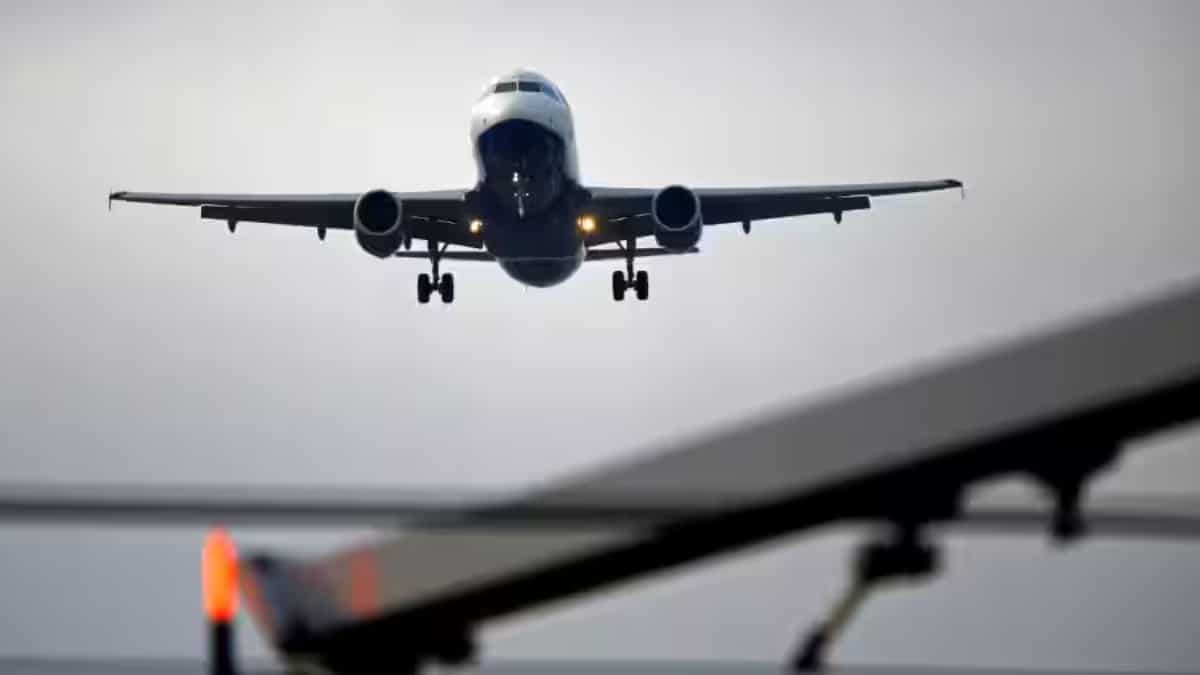US: South Carolina man imprisoned for groping woman passenger on plane US: South Carolina man imprisoned for groping woman passenger on plane
