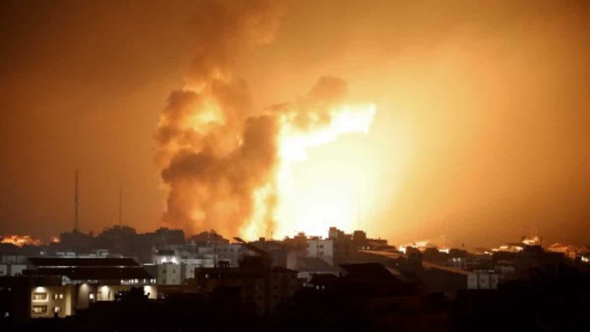 Death toll in Israel and Gaza crosses 400