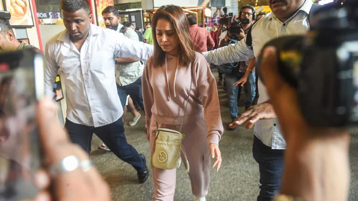 Nushrratt Bharuccha safely returns to India from Israel amid ongoing war: Watch Nushrratt Bharuccha safely returns to India from Israel amid ongoing war: Watch