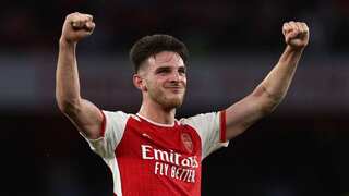 Premier League: Gabriel Martinelli strikes late as Arsenal end City curse