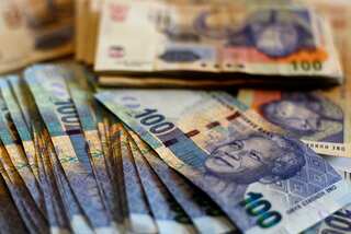 South African rand tumbles to 4-month low amidst anticipation of US jobs data