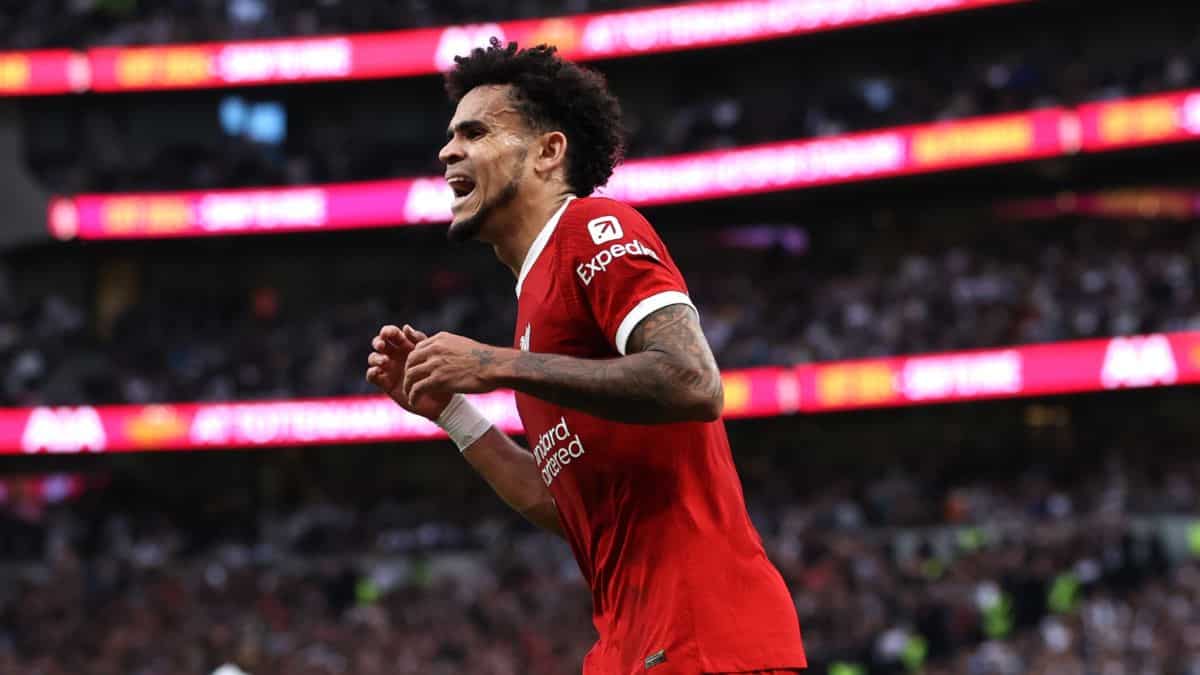 Football: VAR decisions could be broadcast live says FA chief Mark Bullingham Football: VAR decisions could be broadcast live says FA chief Mark Bullingham