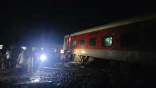 India: Train derailment in Bihar state kills four, 100 injured