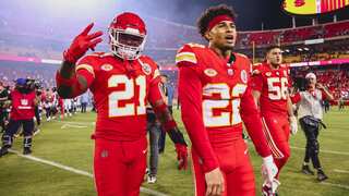 QB Patrick Mahomes leads defending champions Chiefs to win over Broncos