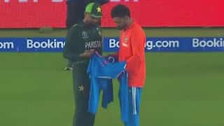 WATCH | Virat Kohli gifts Babar Azam signed T-shirt after India vs Pakistan World Cup contest