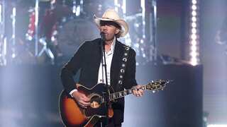 Toby Keith announces comeback concerts amid cancer battle