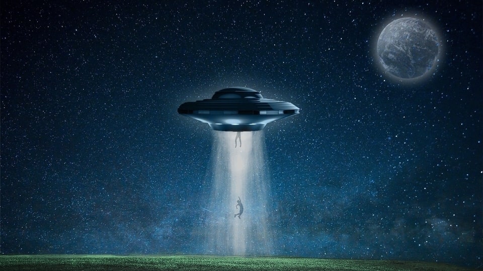 Humans are secret alien race who invaded Earth, Musk our overlord, claims  Google's AI bot - Trending News
