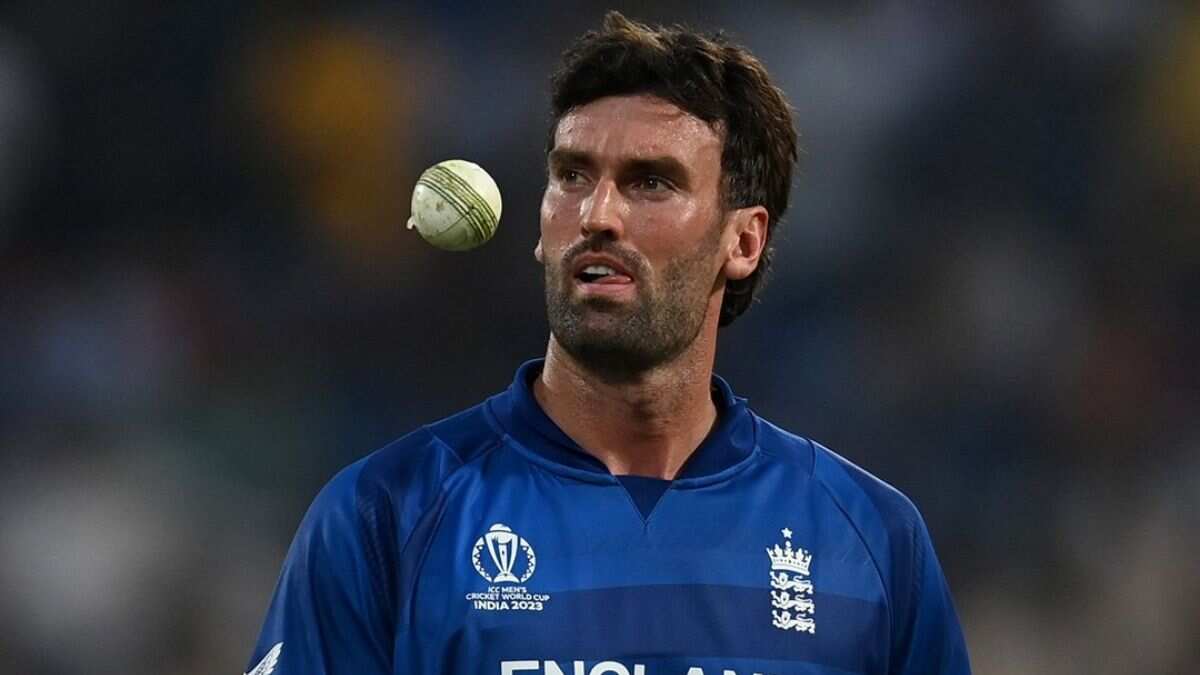 Reece Topley adds more concern