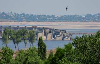 Russia says it thwarted Ukrainian attempts to cross Dnipro in Kherson region