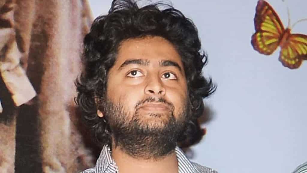 Indian singer Arijit Singh loses his calm, scolds fan chasing car for a selfie; video goes viral
