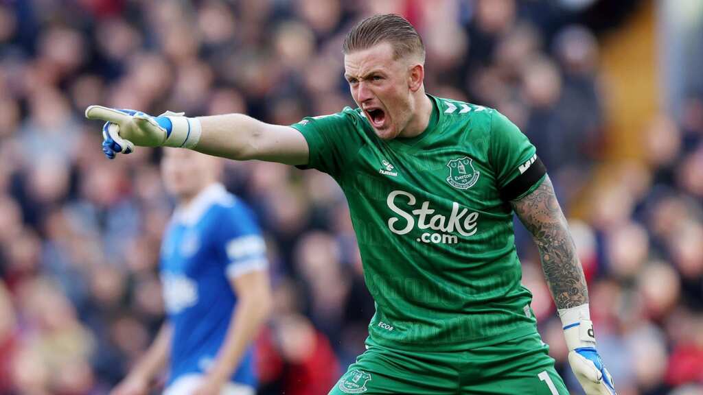 Premier League: Everton face 12-point penalty for financial breaches - report