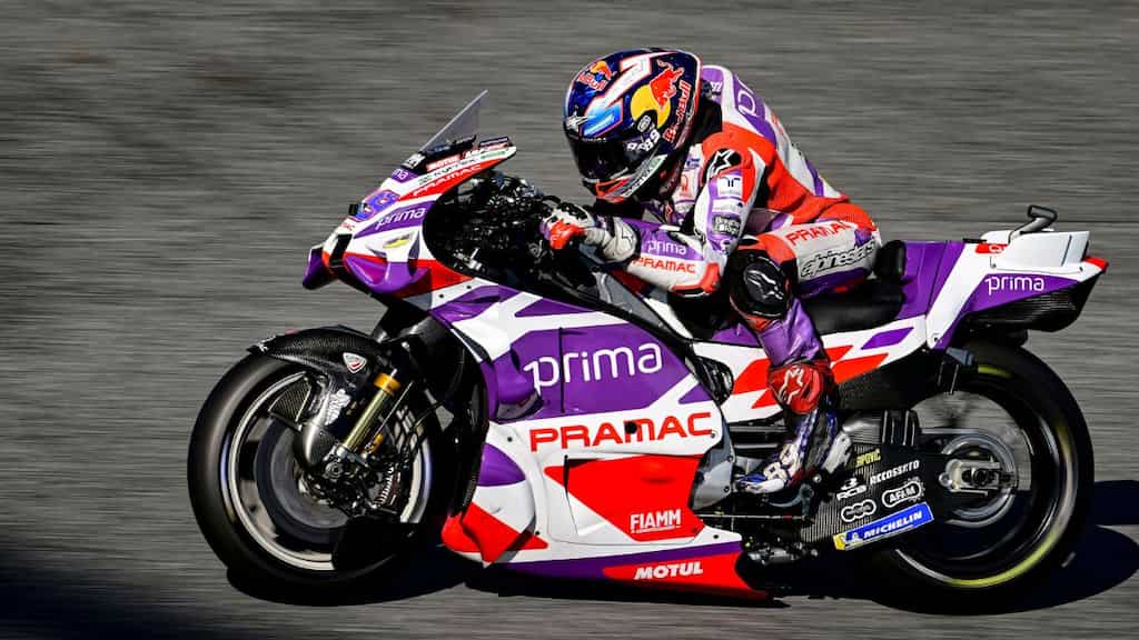 Jorge Martin defies two-time defending champ Francesco Bagnaia to win maiden MotoGP world championship title