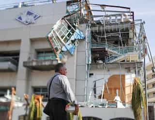 Mexico steps up efforts in Acapulco as Hurricane death toll increases