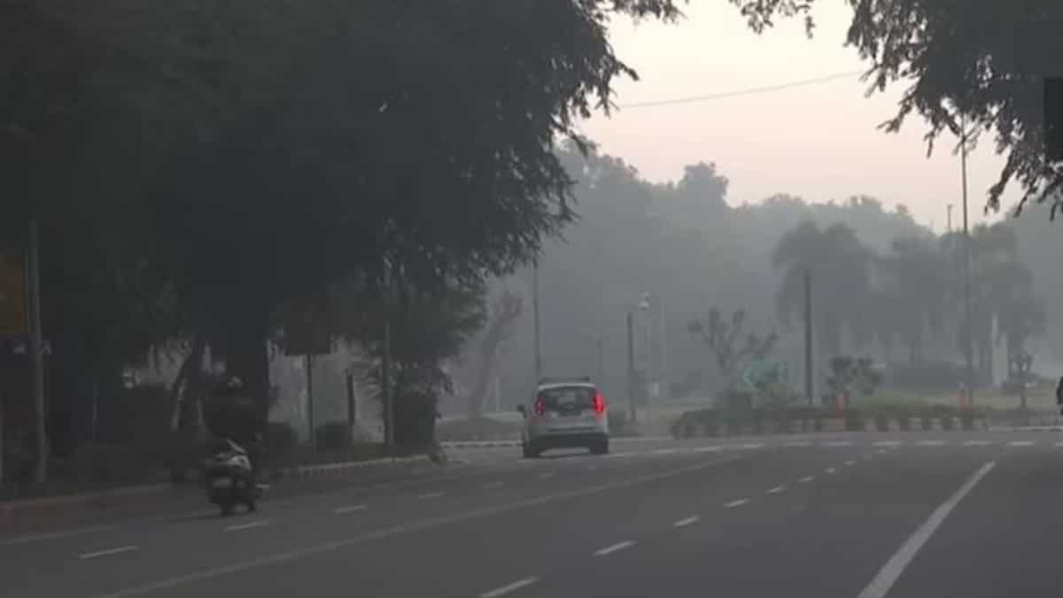 India: Delhi's air quality falls in 'very poor' category with the AQI at 309 India: Delhi's air quality falls in 'very poor' category with the AQI at 309