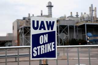 UAW-Ford tentative deal marks significant gains for union members: Report 