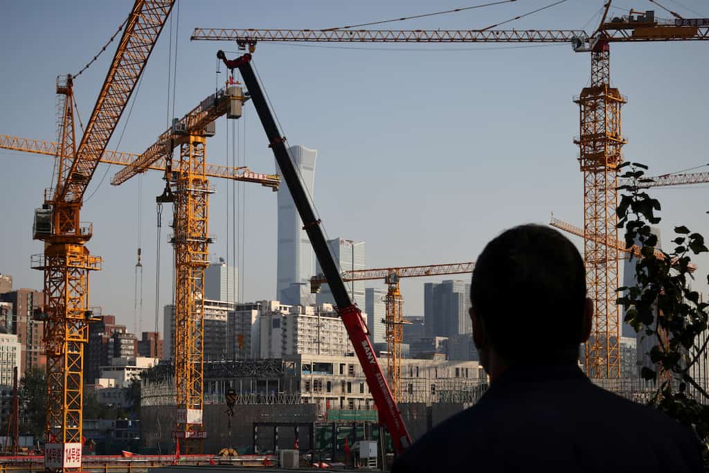 Decoding state of China's economy: Business activity contracts in October
