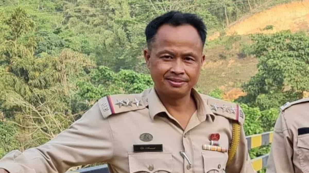India: Manipur police officer shot dead by suspected tribal militants at Moreh