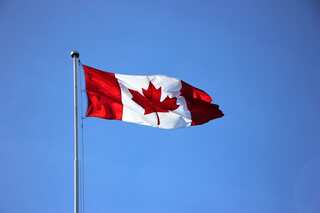 Survey finds 44% of Canadians say there's too much immigration, reflects criticism of Trudeau govt's policy
