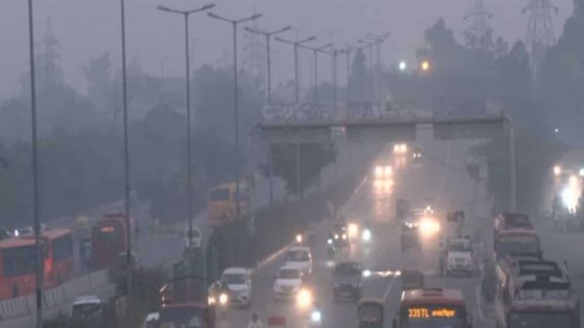India: Delhi faces hazardous air quality crisis as AQI crashes to 616