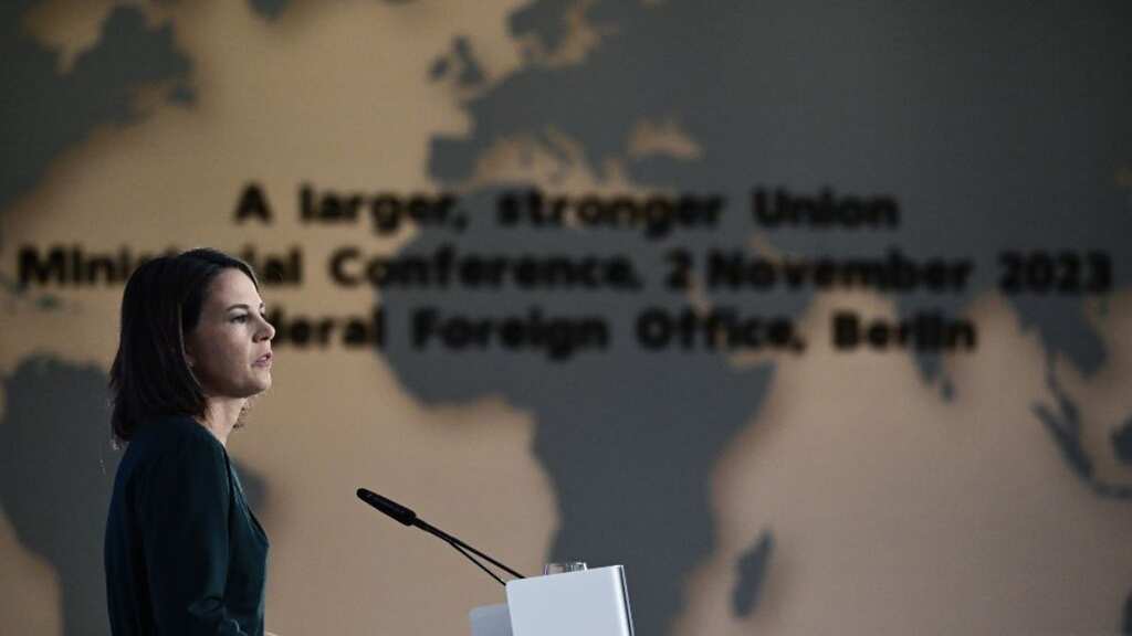 Germany bats for Ukraine's EU membership, says formal talks could get greenlit next month