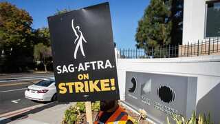Actors reach tentative agreement with Hollywood studios to end strike
