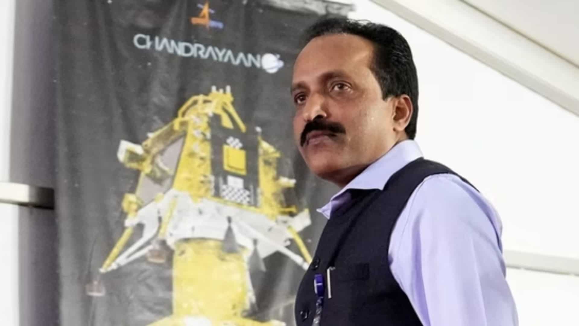 ISRO chief S Somanath withdraws autobiography publication amid controversy over Chandrayaan-2 mention ISRO chief S Somanath withdraws autobiography publication amid controversy over Chandrayaan-2 mention