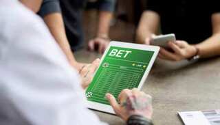 India blocks 22 illegal betting apps and websites amidst political chaos in poll-bound state