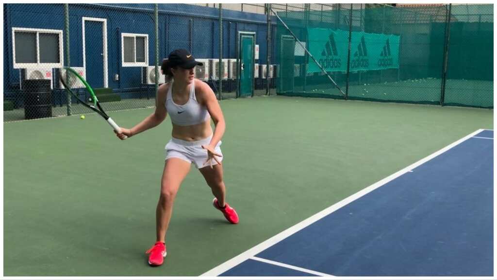Tennis: Iga Swiatek goes past Aryna Sabalenka, reaches WTA Finals